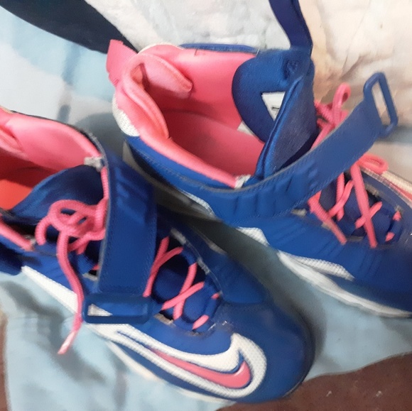 Griffies - Picture 3 of 3